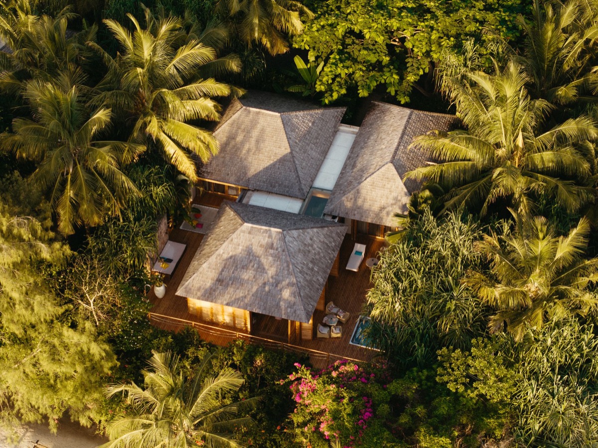 Maldivische Resortvilla mit privatem Pool