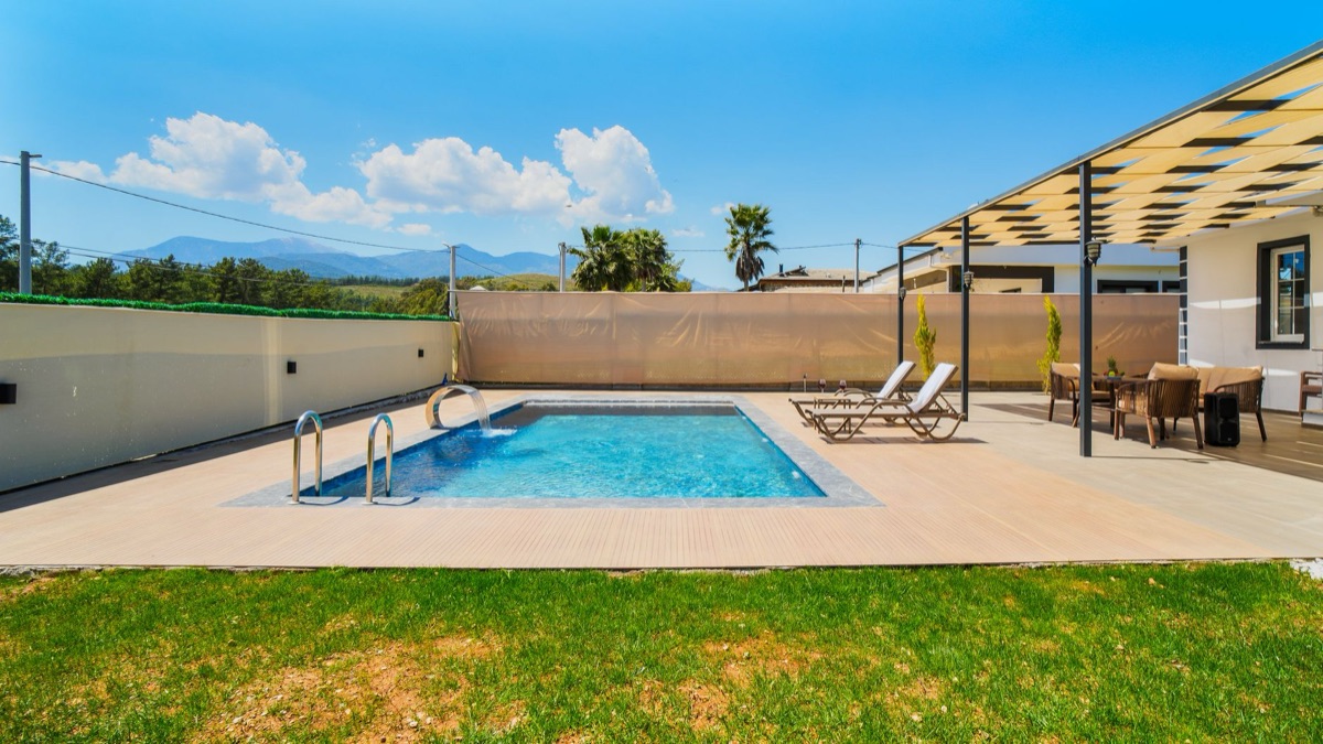 vila de luxo com piscina privada