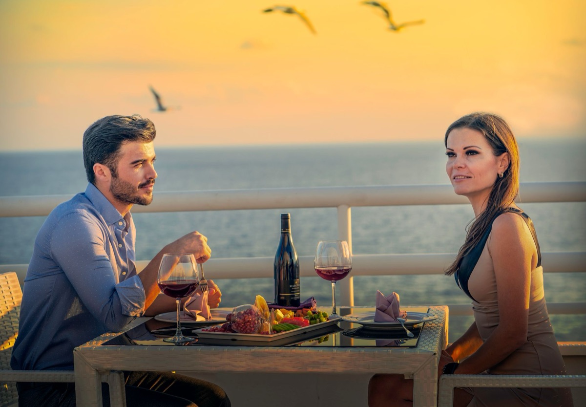 pranzo villa maldivi