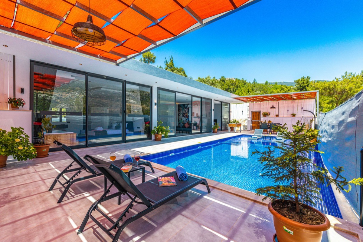 Villa con piscina privada