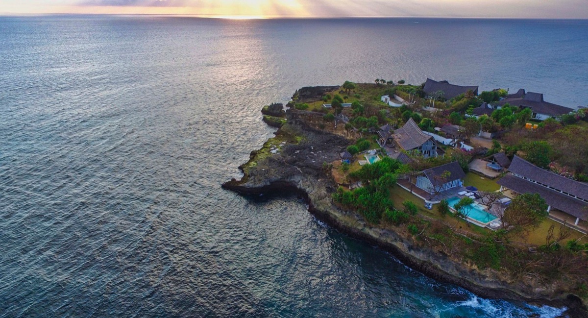 luxe villa with ocean view