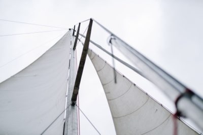 Maldivas: Hidroavião ou Barco? Escolha Seu Início Perfeito