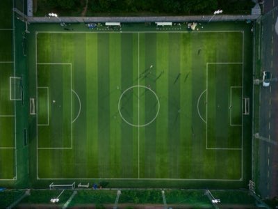 モルディブスポーツの進化：女子サッカーとクリケットの挑戦