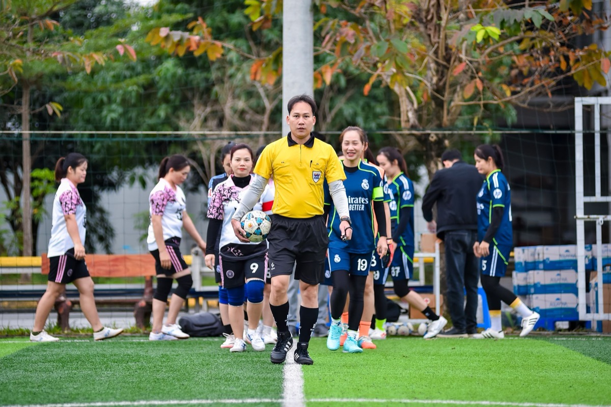 Fußballspiel in den Maldiven