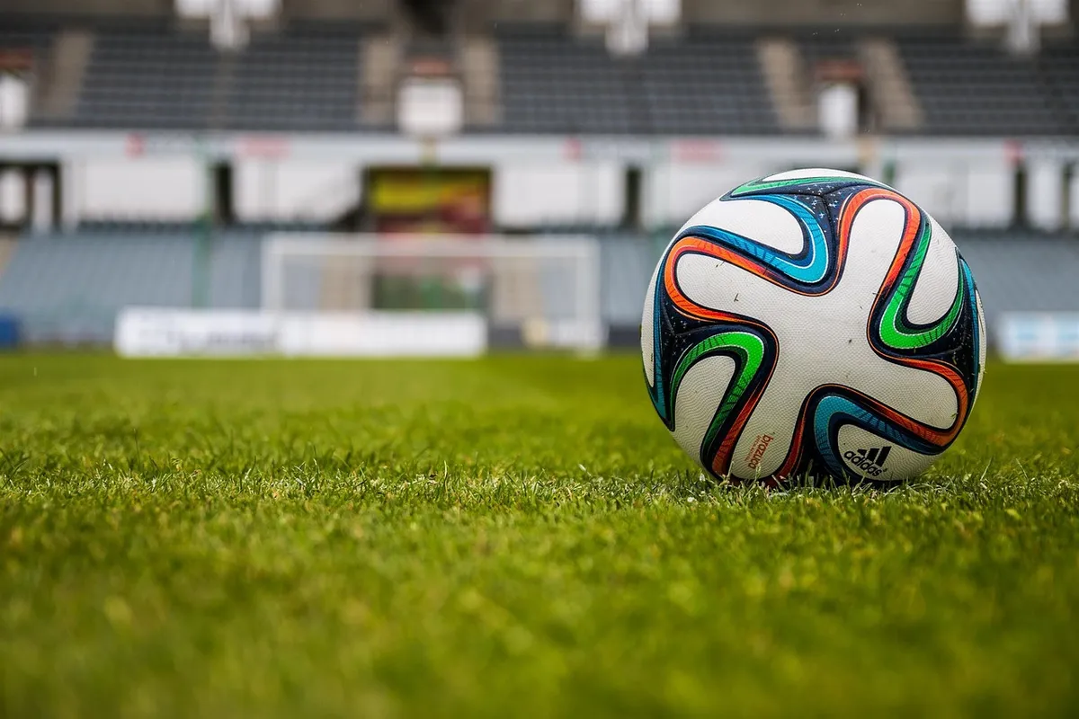 ball, soccer ball, soccer, nature, football, stadium, sport, football stadium, football field, field, soccer field, grass, game