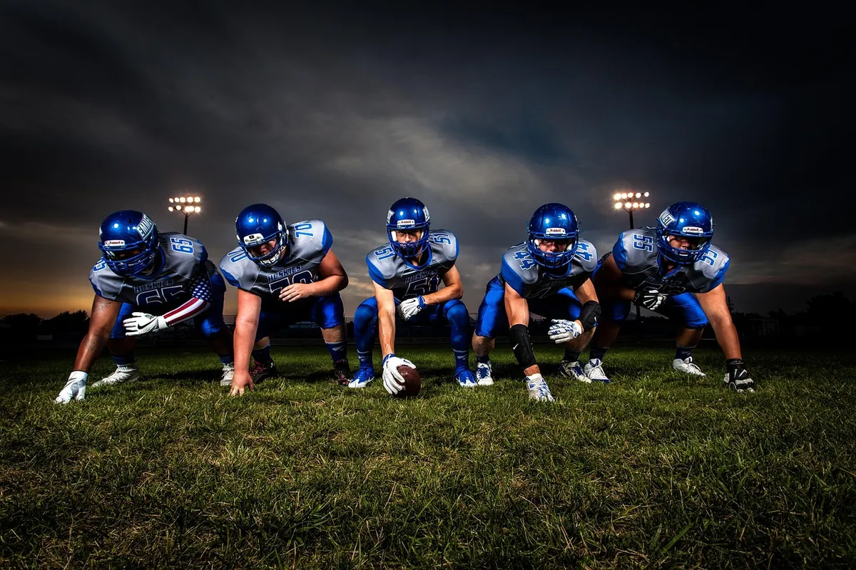 athletes, american football, players, football team, football players, football field, team, ball, field, nature, football, game, grass, helmets, men, people, r